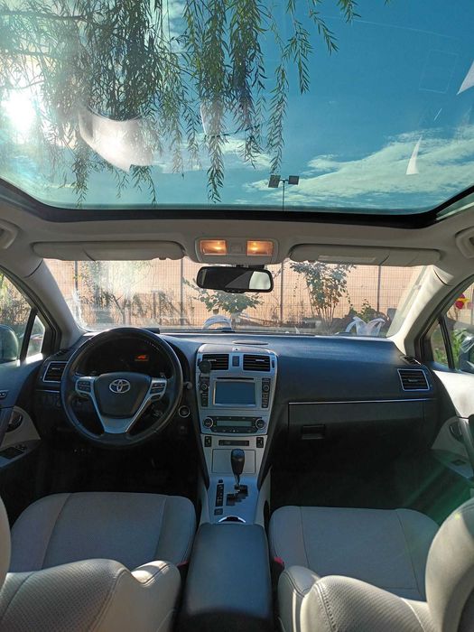 Toyota Avensis automata FULL
