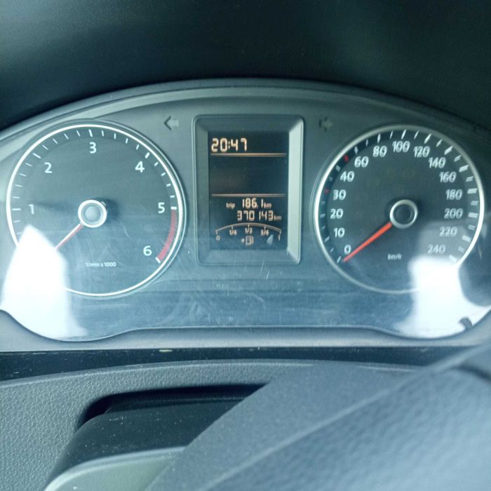 Volkswagen Transporter T5 2.0 TDI 102 CP | AC | 2014 | 370.143 km