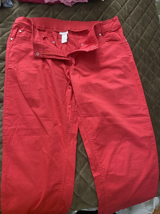 Красные женские брюки