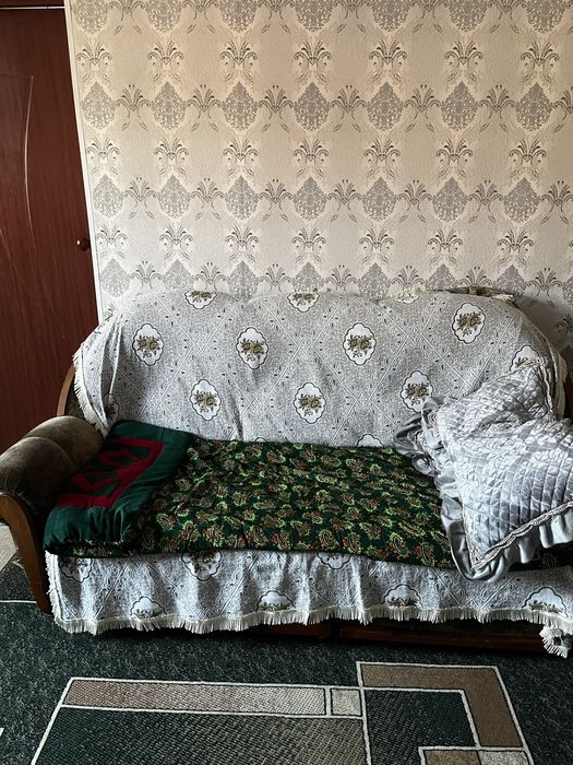 Диван с креслами