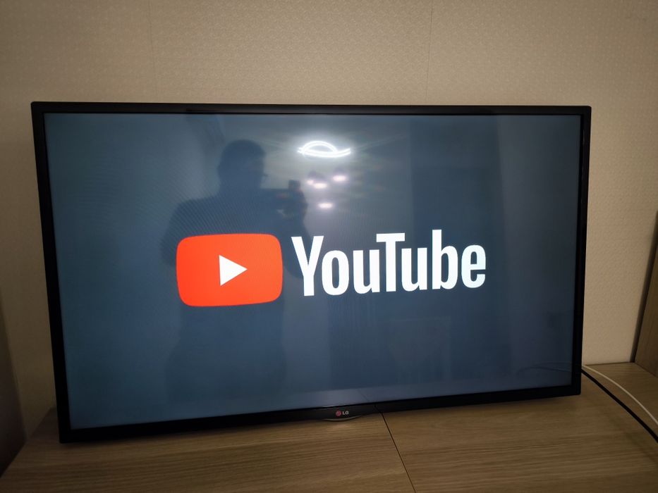 Vând televizor LG 47ln575s 47 inch 119 cm
