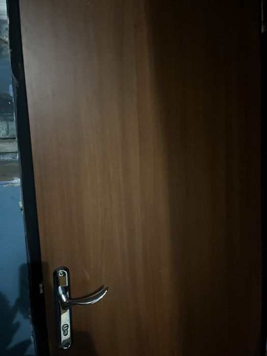 Продам дверь межкомнатную