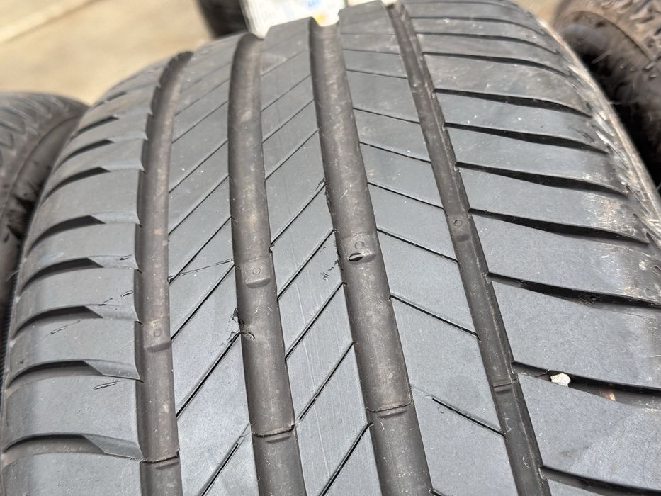225/45/R17 Bridgestone Turanza 4бр летни dot1322