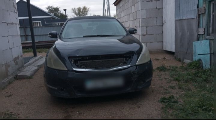 автомобиль nissan teana