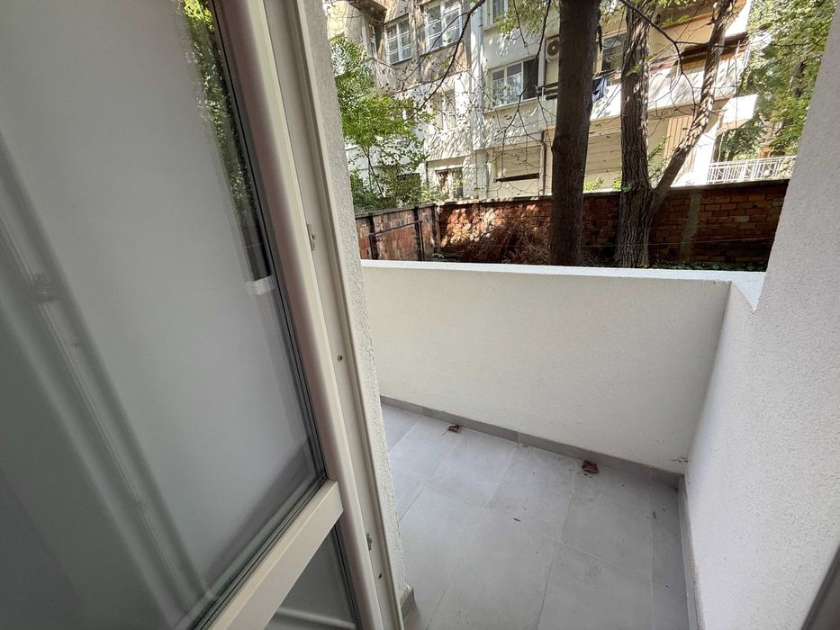 Дава се под наем Двустаен апартамент в София, 7-ми 11-ти километър - 55 кв.м за 750 € - Снимка #11