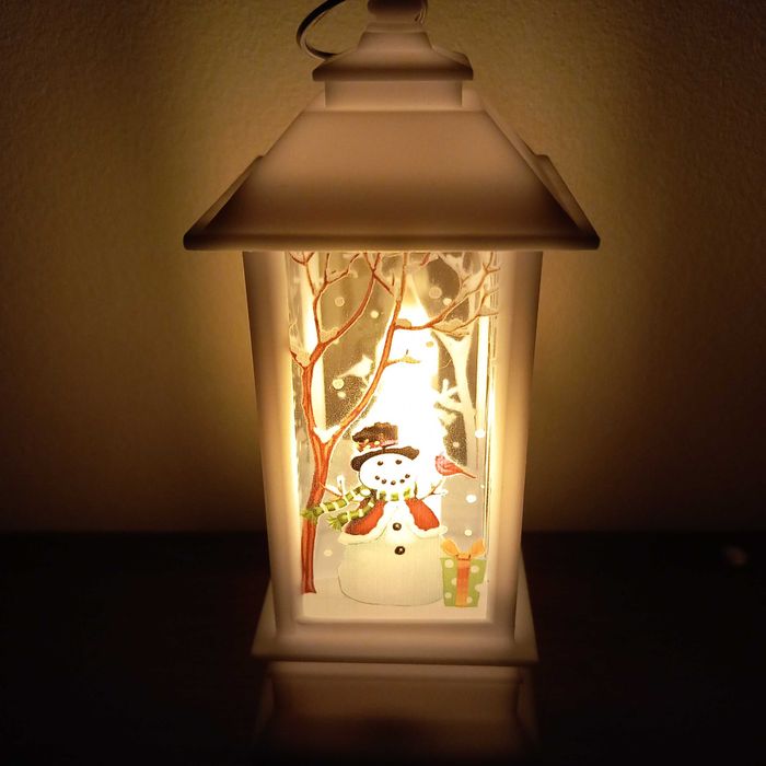 Дървено коледно влакче и фенер