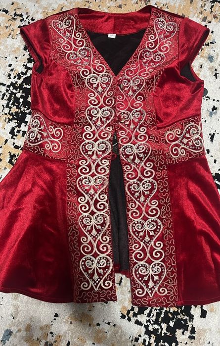 Камзол женские продам