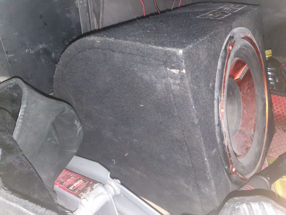 Продам сабуфер в хорошем состоянии