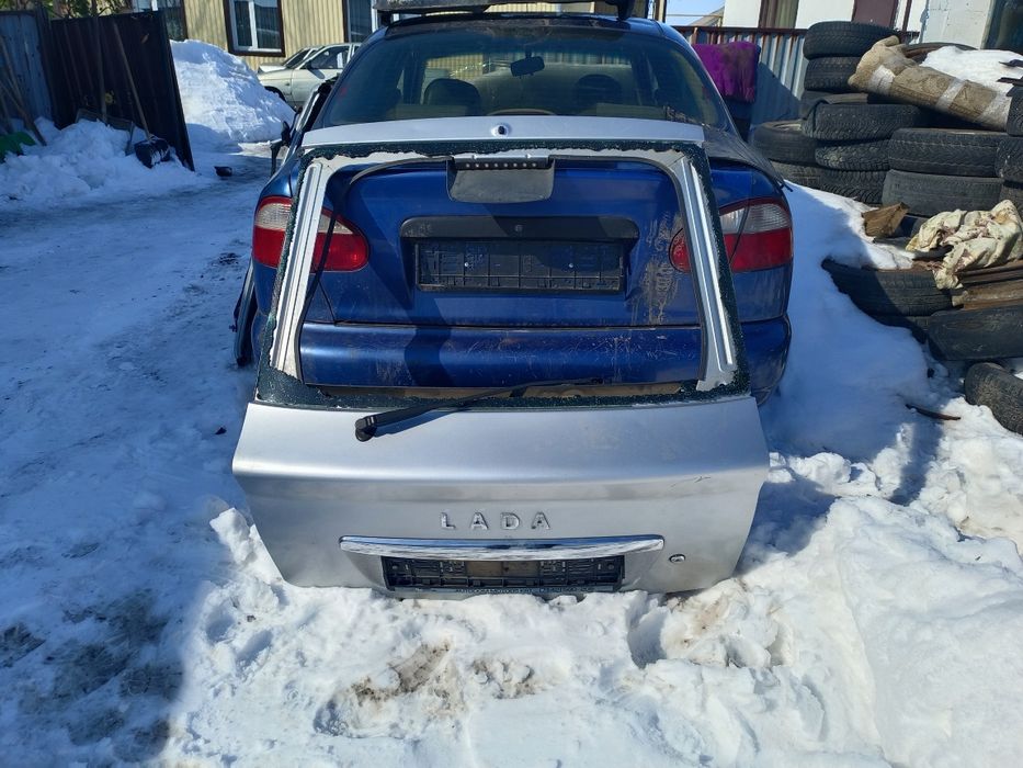 Крышка багажника приора