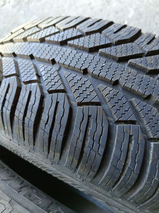 Зимни гуми -16цола-215/70-1бр.-75лв."SEMPERIT"-като нови