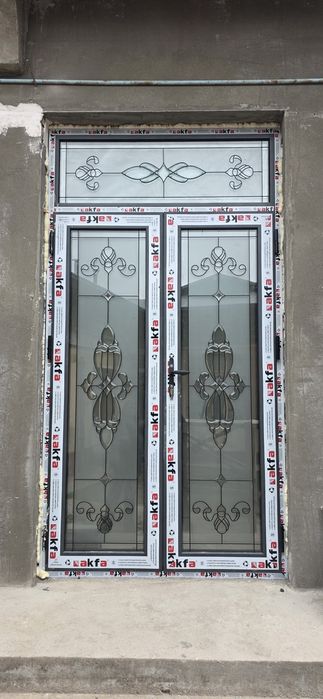 Akfa eshik va romlar