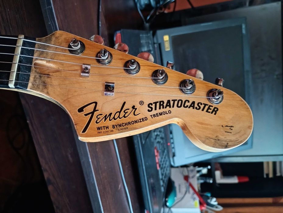 Fender Stratocaster