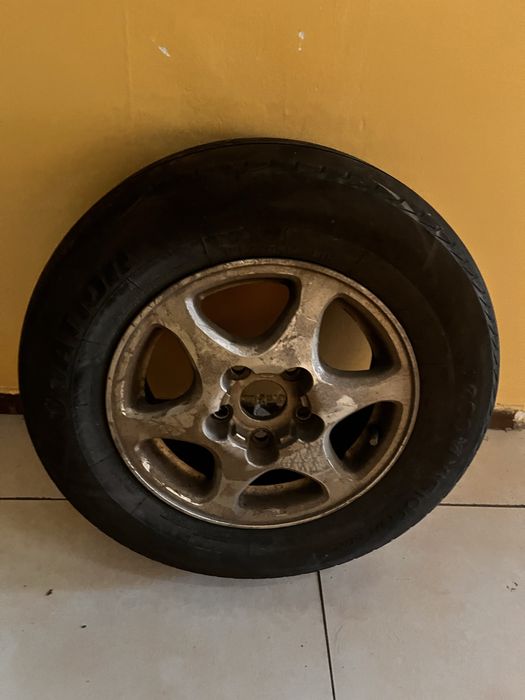 Продам шины с дисками 195-70-R14