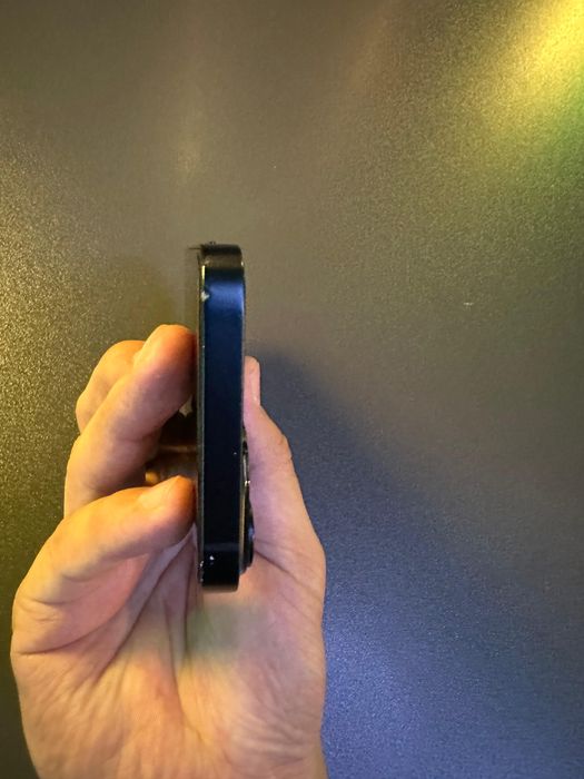 Продам айфон 14 128гб