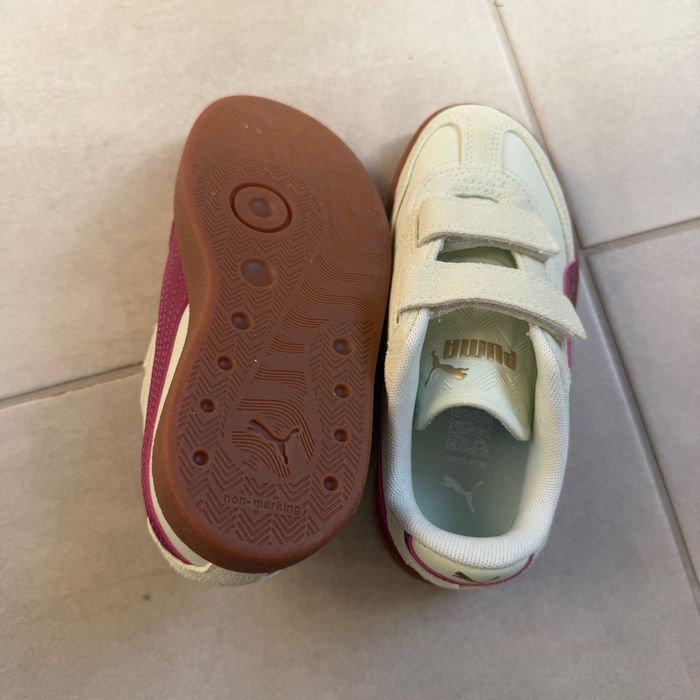 Чисто нови детски маратонки