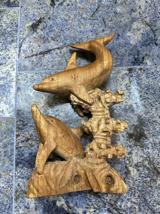 Sculptura lemn delfini