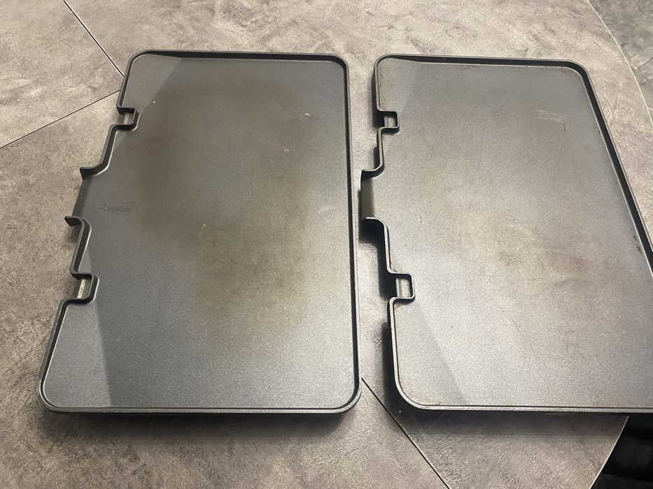 Продам гриль Delonghi CGH1030D