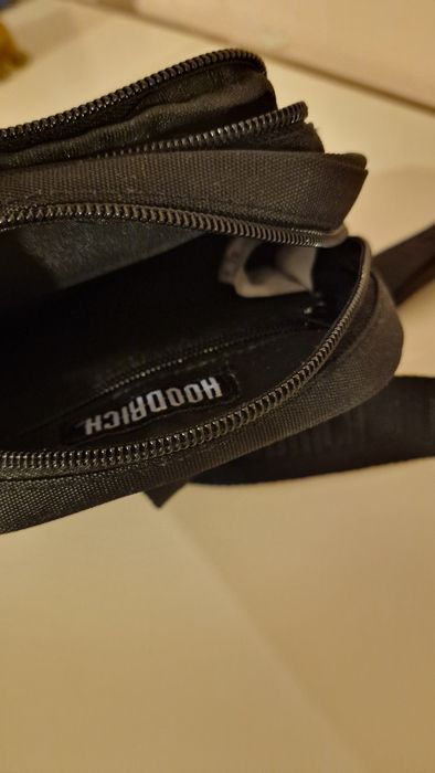 Оригинална чантичка Hoodrich