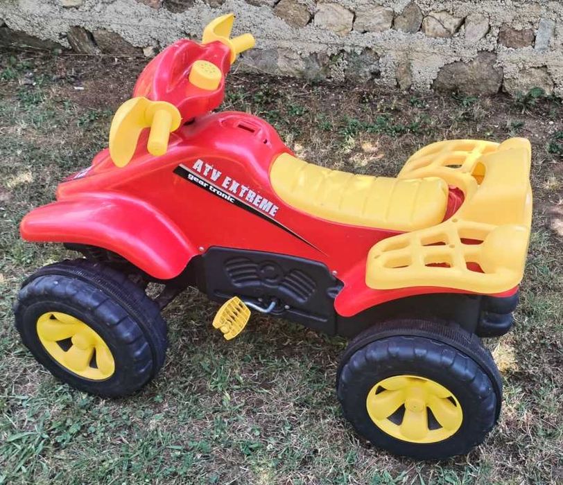 Детско АТВ четириколка с верига и педали като колело