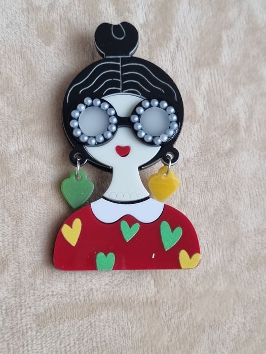 Брошки -елегантни и  модерни