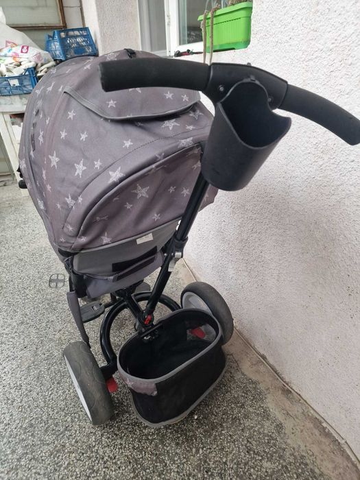 Продавам триколка Lorelli Jaguar