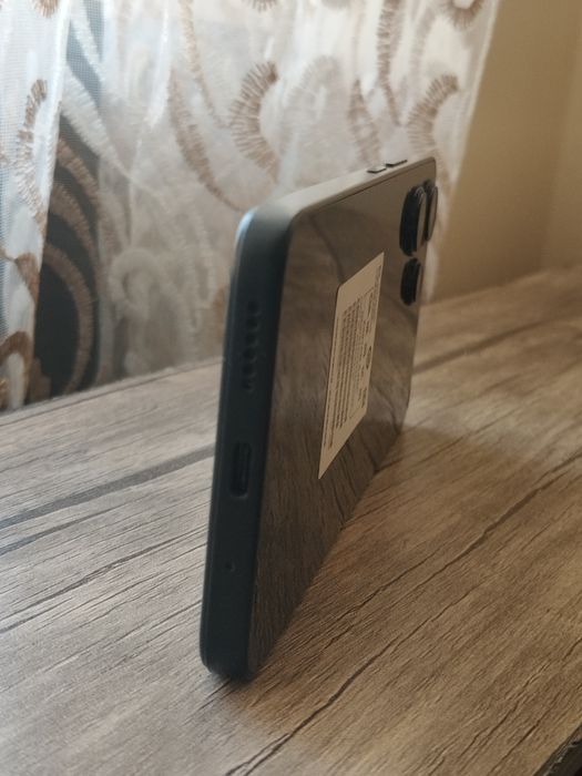 Redmi 12 R Почти новый!