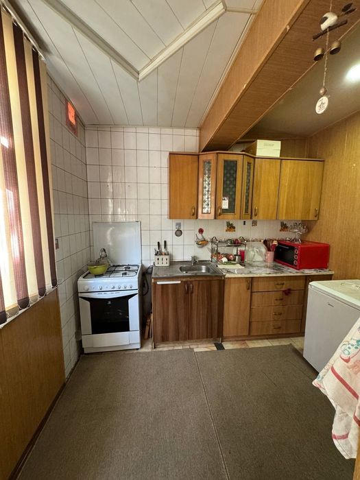 Yunusobod 11 4/1/4 s remontim komnita razdelniy