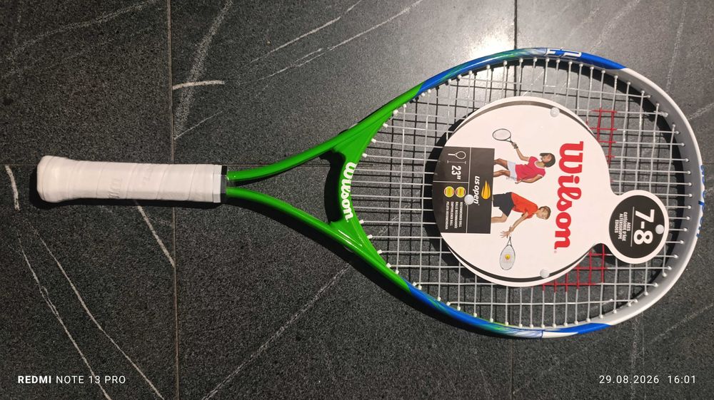 Продавам детска тенис ракета Wilson US Open