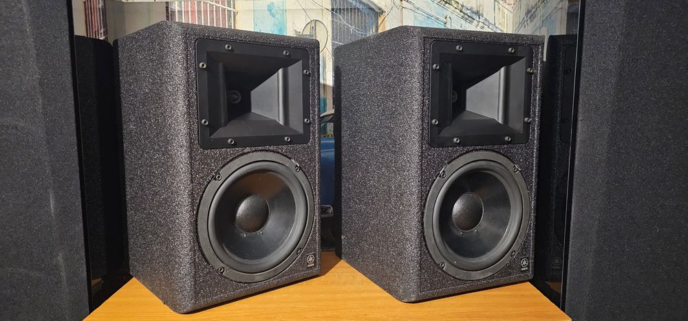 Yamaha AS 108 boxe de raft sau trepied monitoare pasive