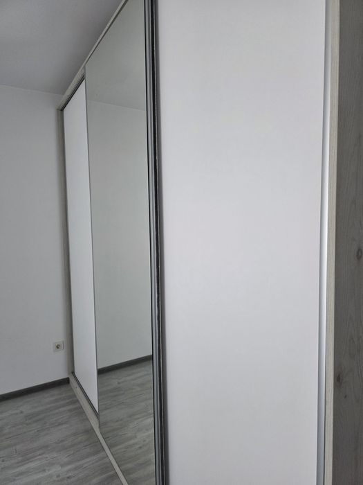 Vand dulap dressing cu usi glisante