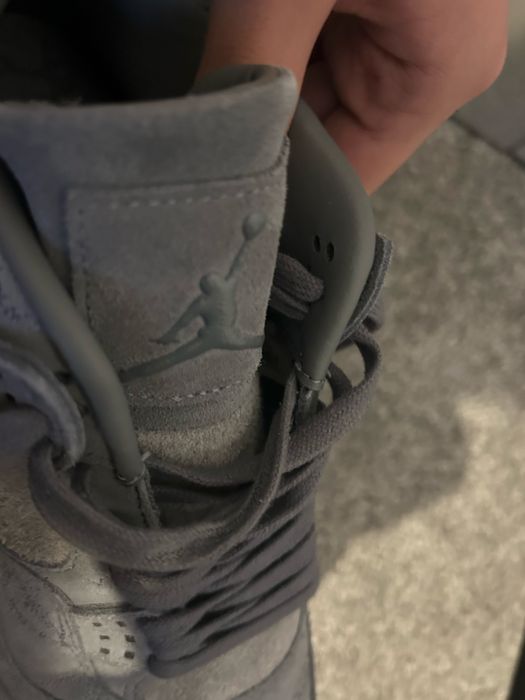 Air jordan 4 x kaws