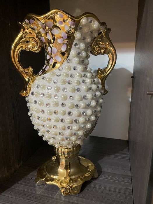 Продаются Вазы б/у