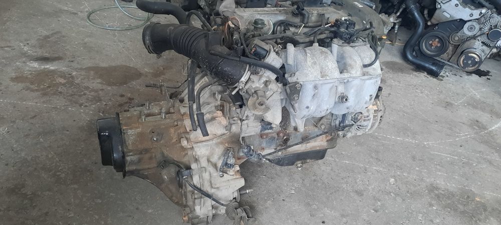 Двигатель и мкпп на  мазда Premacy (премаси) 2.0