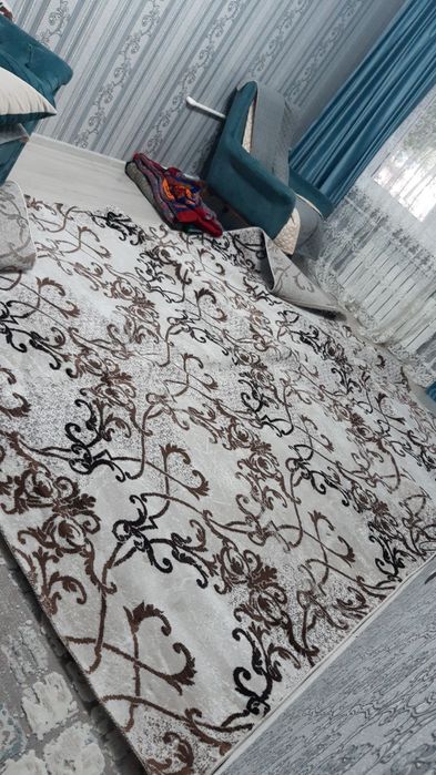 Продам ковёр 38500тг