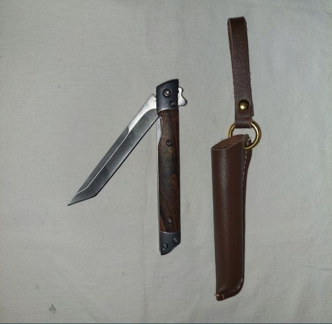 Briceag dimensiune medie model lama Katana
Katana