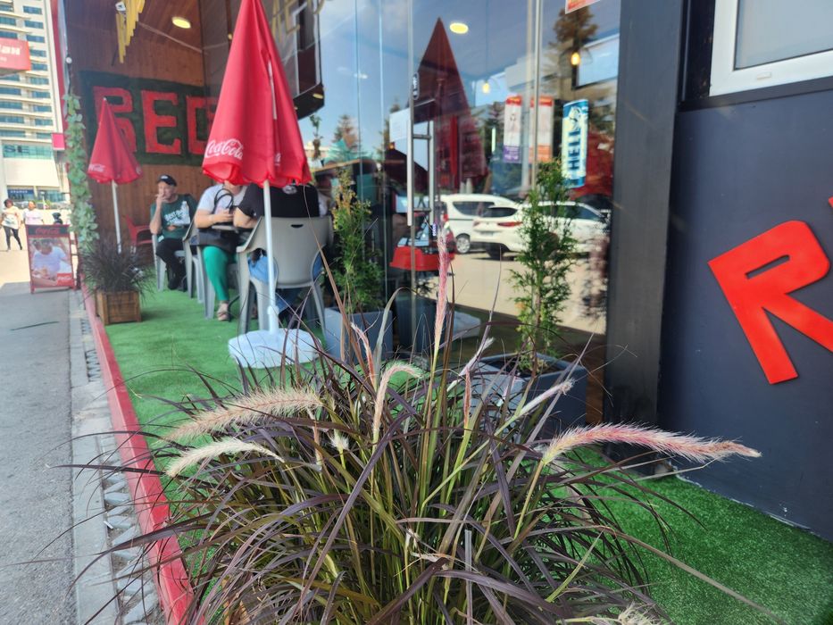 Продава се заведение за бързо хранене