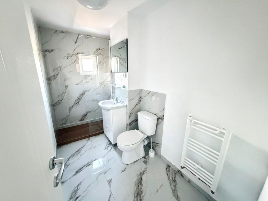 Apartament cu 3 camere