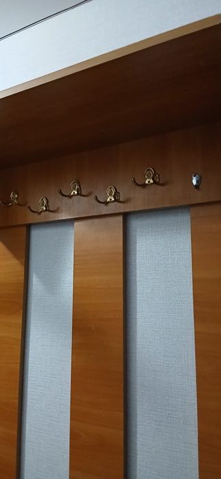 Вешалка для прихожей