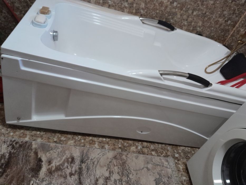 Акриловая ванна 180/90