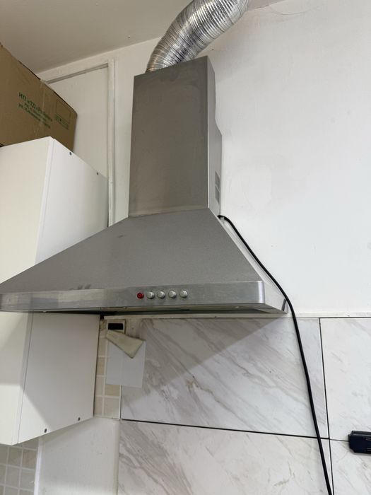 Вытяжка электрическая