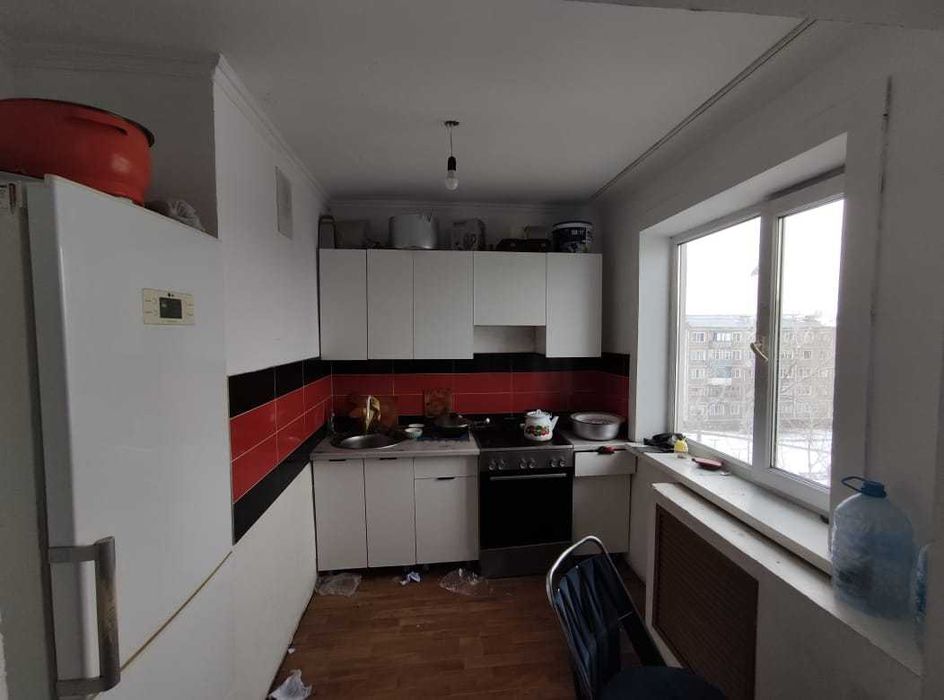 Продам 3-х комн. ул. Строителей, 28