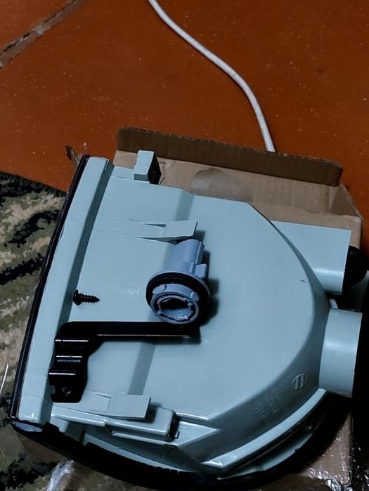 Истана микроавтобус фары