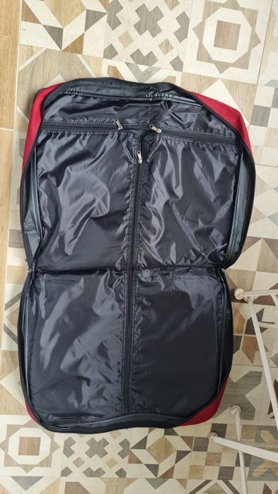 чанти сакове ретро куфари