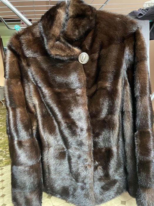Продам норковую шубу