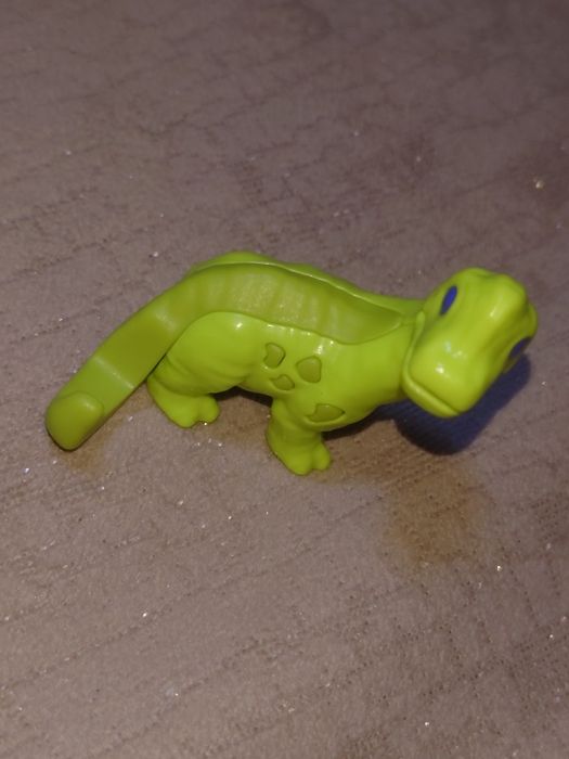 Продам динозавры Киндер Джой