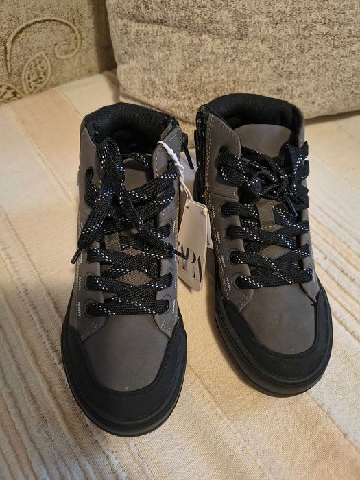 Детски боти Zara,Детски гумени ботушки с подплата, марка Crocs номер24