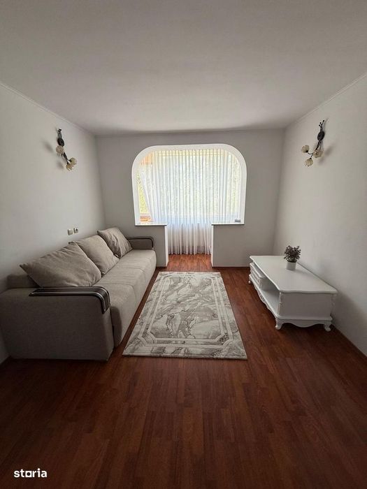Apartament cu 2 camere semidecomandate, Centru