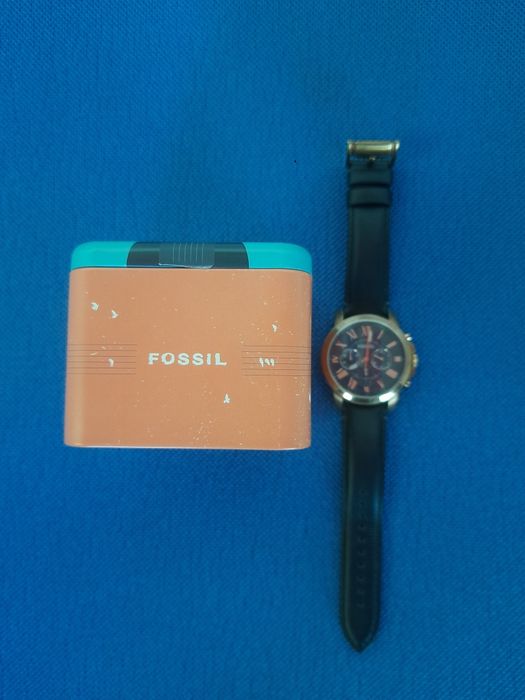 Ceas Fossil Grant