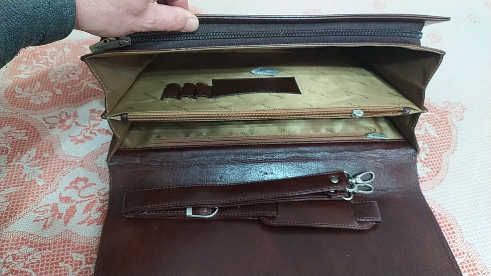 Портфель и папка для бумаг