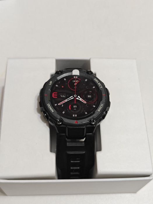 Часы amazfit t-rex pro